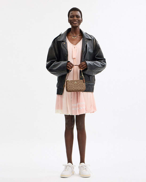 Coach Nolita 19