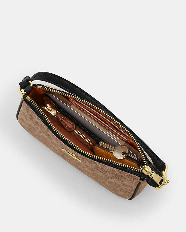 Coach Nolita 19