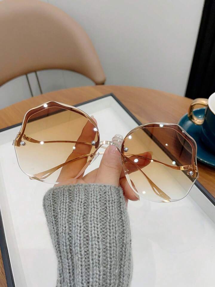 Women Polygon Fashionable Personality Metal Frame Sunglasses