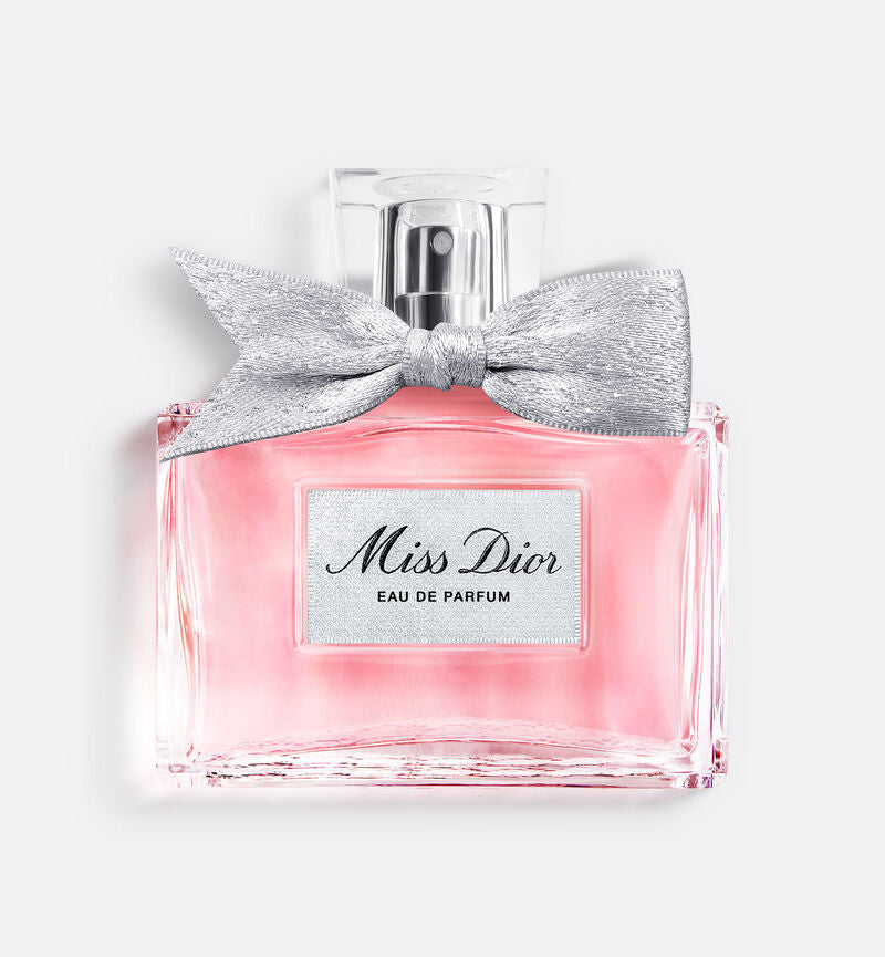 Miss Dior Eau de Parfum
Eau de Parfum - Velvety and Sensual Notes-50ml