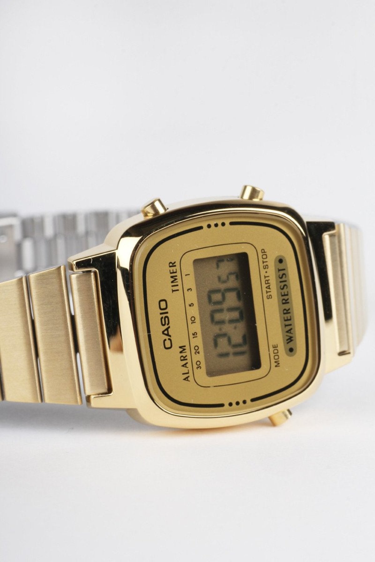 Casio vintage watch (Full golden)