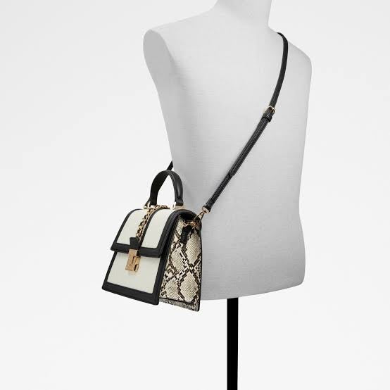 Aldo Hennahhx
Top handle bag