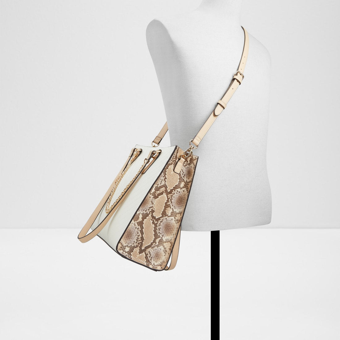 Aldo Zaveri bag