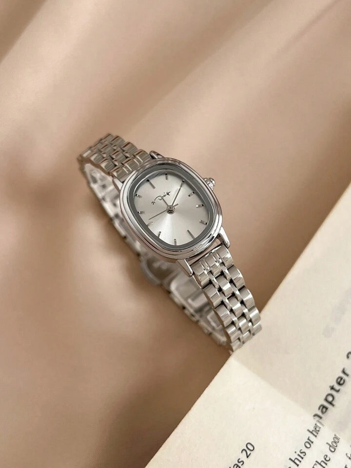 SHEIN OVAL DIAL WATCH