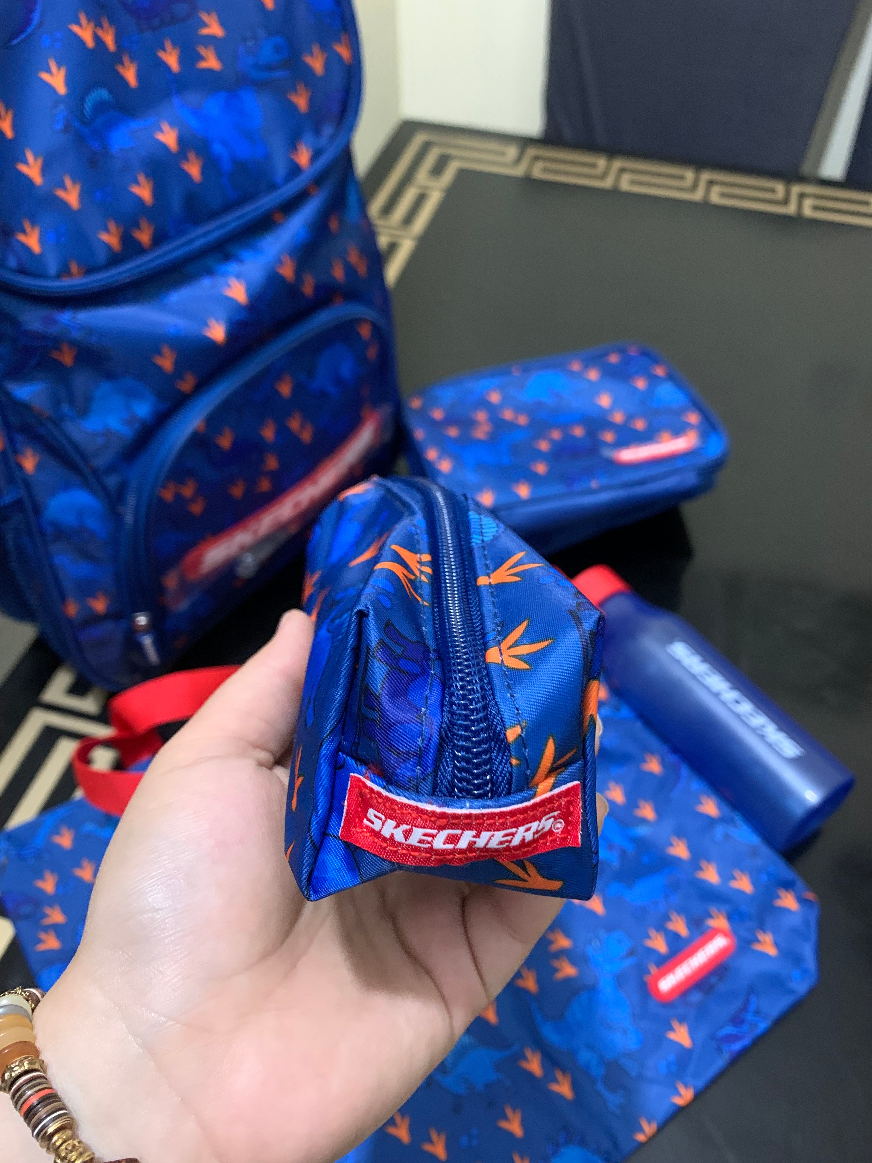 SKECHERS School bag set.